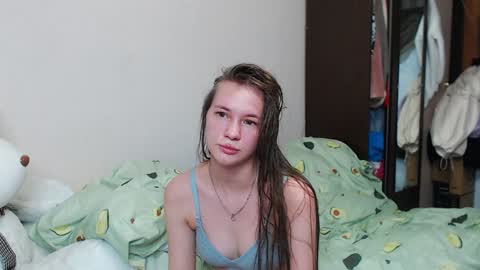 Snapshot of leila_bambi_ chatting on 19, 1, 2025 leila_bambi_ online show from 19, 1, 2025