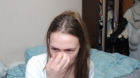 Snapshot of leila_bambi_ chatting on 4, 2, 2025 leila_bambi_ online show from 4, 2, 2025
