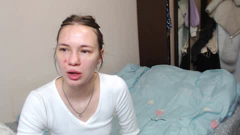 Snapshot of leila_bambi_ chatting on 6, 2, 2025 leila_bambi_ online show from 6, 2, 2025
