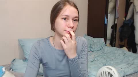Snapshot of leila_bambi_ chatting on 19, 2, 2025 leila_bambi_ online show from 19, 2, 2025