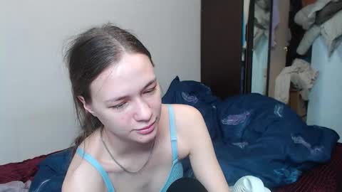 Snapshot of leila_bambi_ chatting on 4, 3, 2025 leila_bambi_ online show from 4, 3, 2025