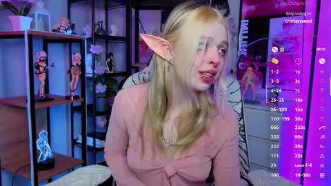 Snapshot of leiladwight chatting on 3, 10, 2025 Leila online show from 3, 10, 2025