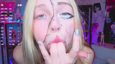 Snapshot of leiladwight chatting on 29, 10, 2025 Leila online show from 29, 10, 2025