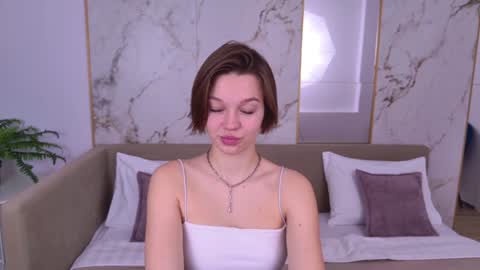 Snapshot of leilalawson chatting on 11, 1, 2025 LeilaLawson online show from 11, 1, 2025