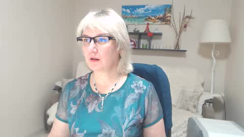 Leila Kinky online show from 20, 2, 2025