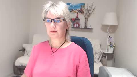 Leila Kinky online show from 1, 10, 2025