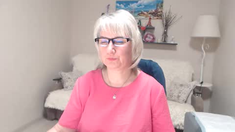 Snapshot of leilamays chatting on 23, 4, 2026 Leila Kinky online show from 23, 4, 2026