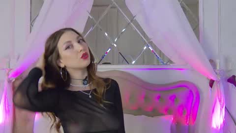 Leila online show from 3, 10, 2025