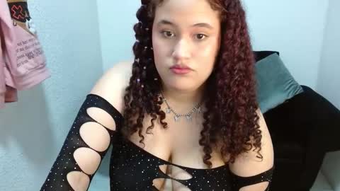 Snapshot of leilaprettysex chatting on 20, 2, 2026 leilaprettysex online show from 20, 2, 2026