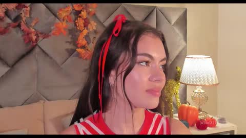 Snapshot of leizathompson chatting on 25, 10, 2025 Leizathompson online show from 25, 10, 2025