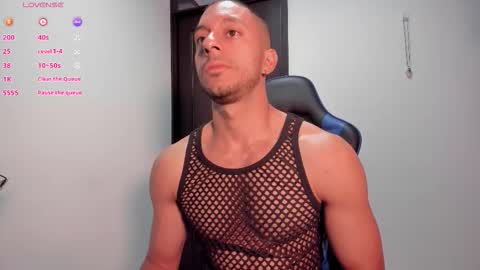 Snapshot of lelouch_master chatting on 23, 9, 2025 hi im lelo... nice to meet you I appreciate your thumbs up It is very important and you would help me a lot online show from 23, 9, 2025