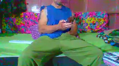 Snapshot of lemao77 chatting on 26, 11, 2025 SEX MASTER online show from 26, 11, 2025
