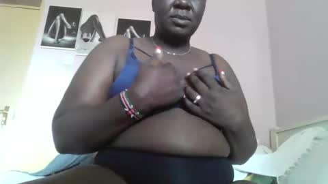 Snapshot of lemon_girl90 chatting on 15, 10, 2025 lemon_girl90 online show from 15, 10, 2025