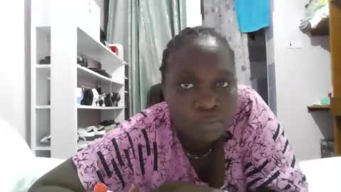 Snapshot of lemon_girl90 chatting on 1, 11, 2025 lemon_girl90 online show from 1, 11, 2025