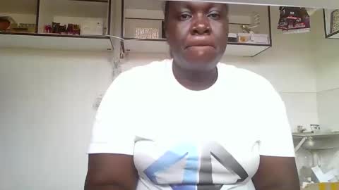 Snapshot of lemon_girl90 chatting on 8, 11, 2025 lemon_girl90 online show from 8, 11, 2025