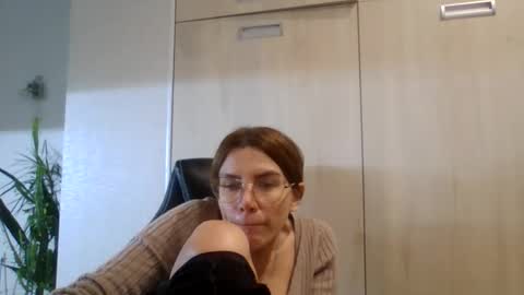 Snapshot of lena6122000 chatting on 16, 10, 2025 lena6122000 online show from 16, 10, 2025