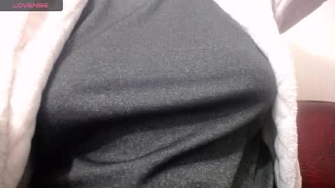 lenagolden online show from 5, 3, 2026