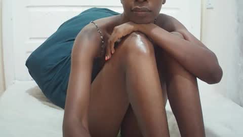 Snapshot of lenah6 chatting on 5, 11, 2025 lenah6 online show from 5, 11, 2025