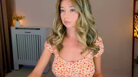 Snapshot of lenamuti chatting on 12, 6, 2026 Lena online show from 12, 6, 2026