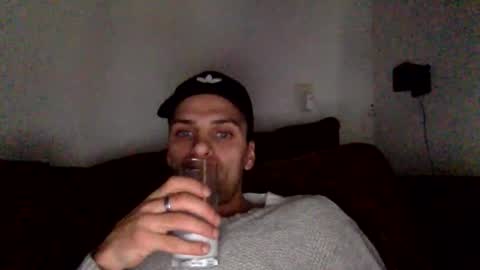 Snapshot of lendariokiss chatting on 1, 11, 2025 Armando online show from 1, 11, 2025