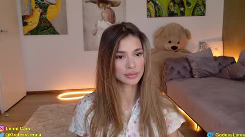 Snapshot of lenna_godess chatting on 10, 3, 2025 Lenna Goddess online show from 10, 3, 2025