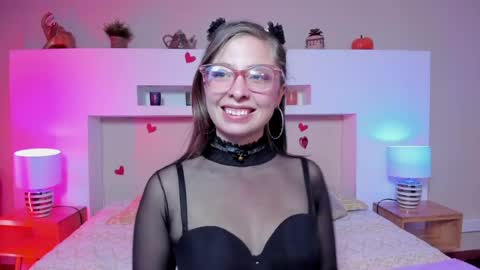 Snapshot of lenna_phillips chatting on 12, 6, 2026 Lenna online show from 12, 6, 2026