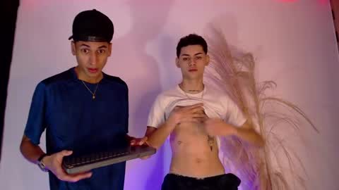 Lenner INDEPENDENT MODEL online show from 6, 1, 2025