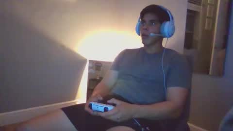 Snapshot of leo7_05 chatting on 1, 12, 2025 leo7_05 online show from 1, 12, 2025