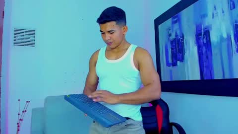 Leo Cartier online show from 14, 4, 2026