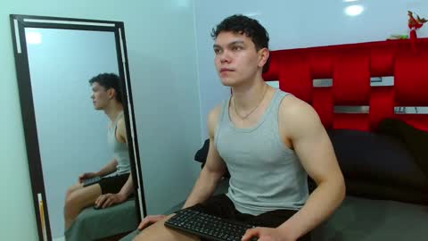 Snapshot of leo_morris chatting on 30, 12, 2024 leo_morris online show from 30, 12, 2024