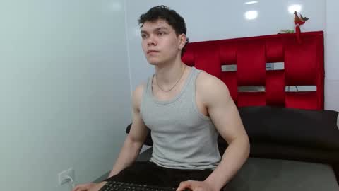 Snapshot of leo_morris chatting on 3, 1, 2025 leo_morris online show from 3, 1, 2025