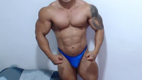 Snapshot of leo_muscleboy chatting on 11, 6, 2026 Leo online show from 11, 6, 2026