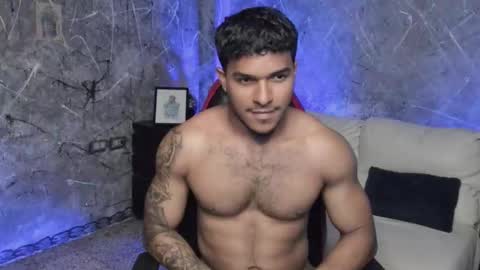 Leo independent model online show from 28, 9, 2025