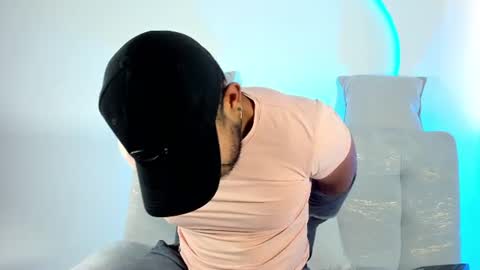 Snapshot of leocarter_ chatting on 7, 7, 2026 leo online show from 7, 7, 2026