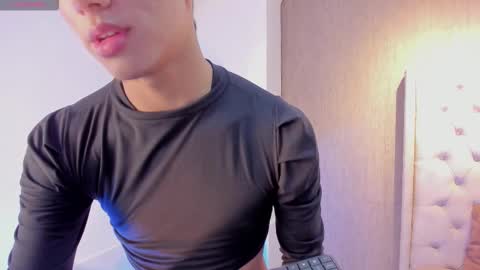 leohard_ online show from 19, 3, 2026