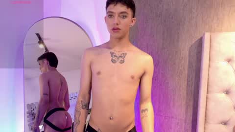 leohard_ online show from 11, 4, 2026