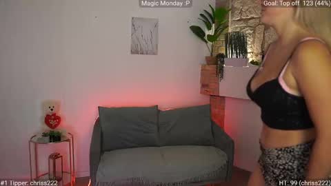 Snapshot of leokitty_ chatting on 12, 1, 2026 leokitty online show from 12, 1, 2026