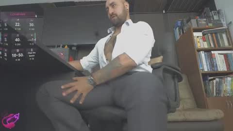 Leon online show from 12, 2, 2026