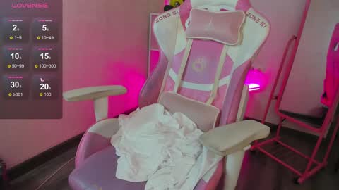 Snapshot of leona_williams chatting on 23, 2, 2025 leona_williams online show from 23, 2, 2025