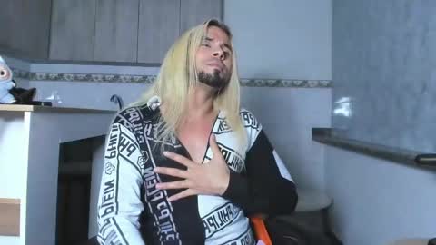 Snapshot of leonboom chatting on 12, 3, 2025 Tom Rider online show from 12, 3, 2025