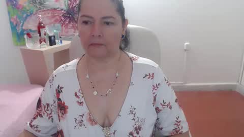 Snapshot of leonela_69 chatting on 13, 10, 2025 leonela online show from 13, 10, 2025