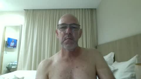leonew71 online show from 7, 7, 2026
