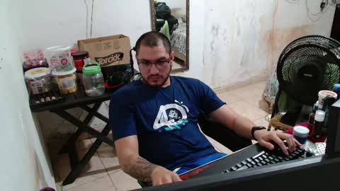 Snapshot of leonino231 chatting on 7, 10, 2025 leonino231 online show from 7, 10, 2025