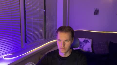 Snapshot of leonnextdoor chatting on 17, 1, 2026 Leon online show from 17, 1, 2026