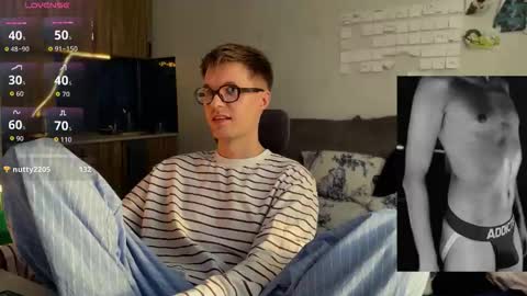 Snapshot of leonnextdoor chatting on 25, 2, 2026 Leon online show from 25, 2, 2026