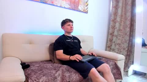 Leo  online show from 7, 10, 2025