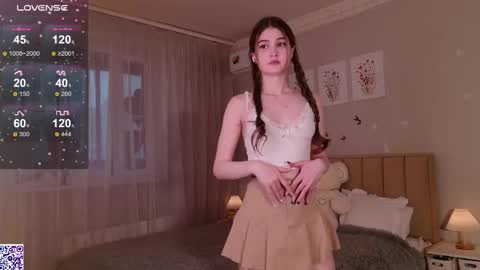 Nicole Moore online show from 12, 3, 2025