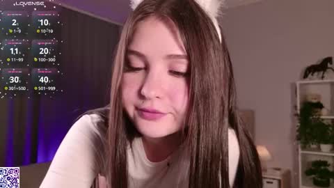 Nicole Moore online show from 27, 9, 2025