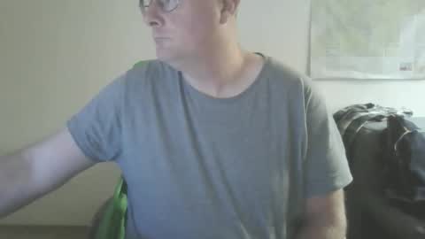 Snapshot of lerase40 chatting on 14, 12, 2025 homquisgode online show from 14, 12, 2025