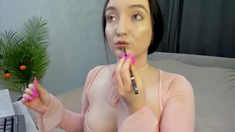 Snapshot of lesley_wins chatting on 2, 11, 2025 Lesley online show from 2, 11, 2025